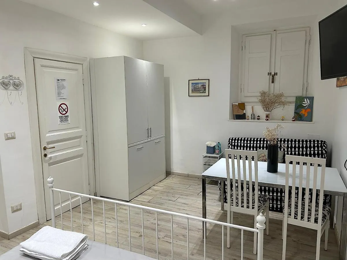 Apartment Urbe - Delizioso Appartamento Quartiere Coppede Rome Italy