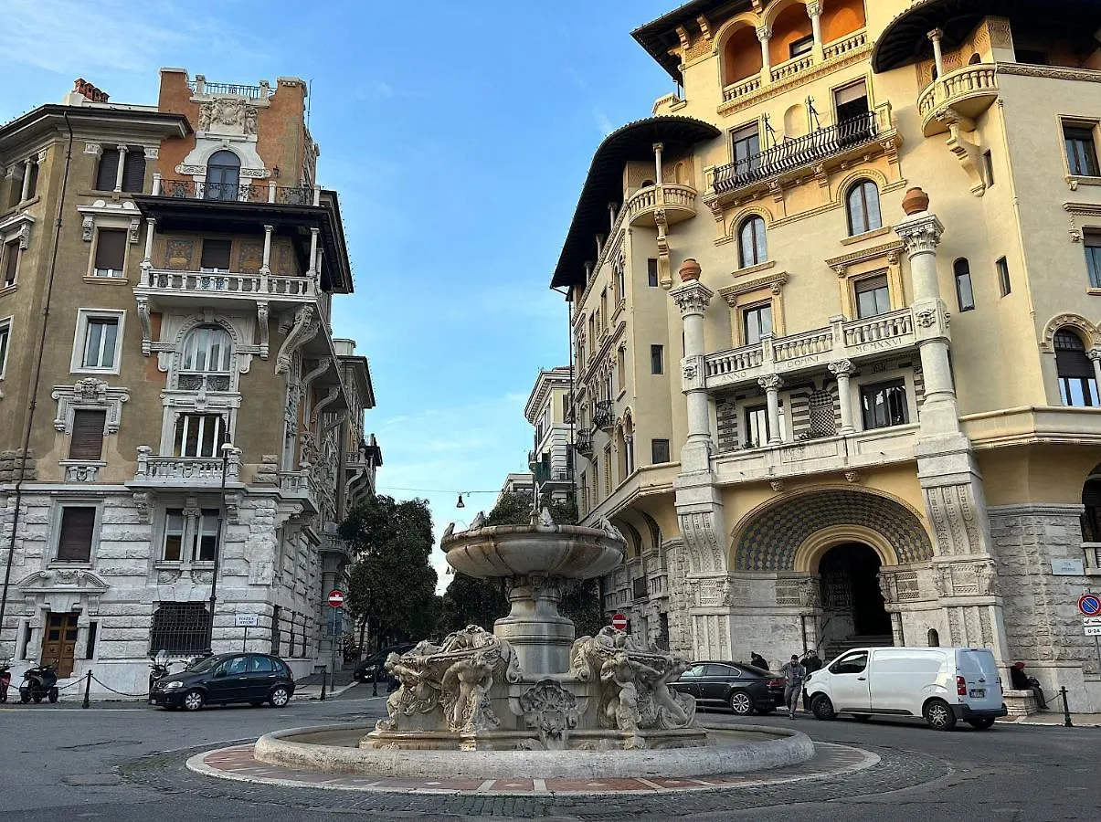 Apartment Urbe - Delizioso Appartamento Quartiere Coppede Rome