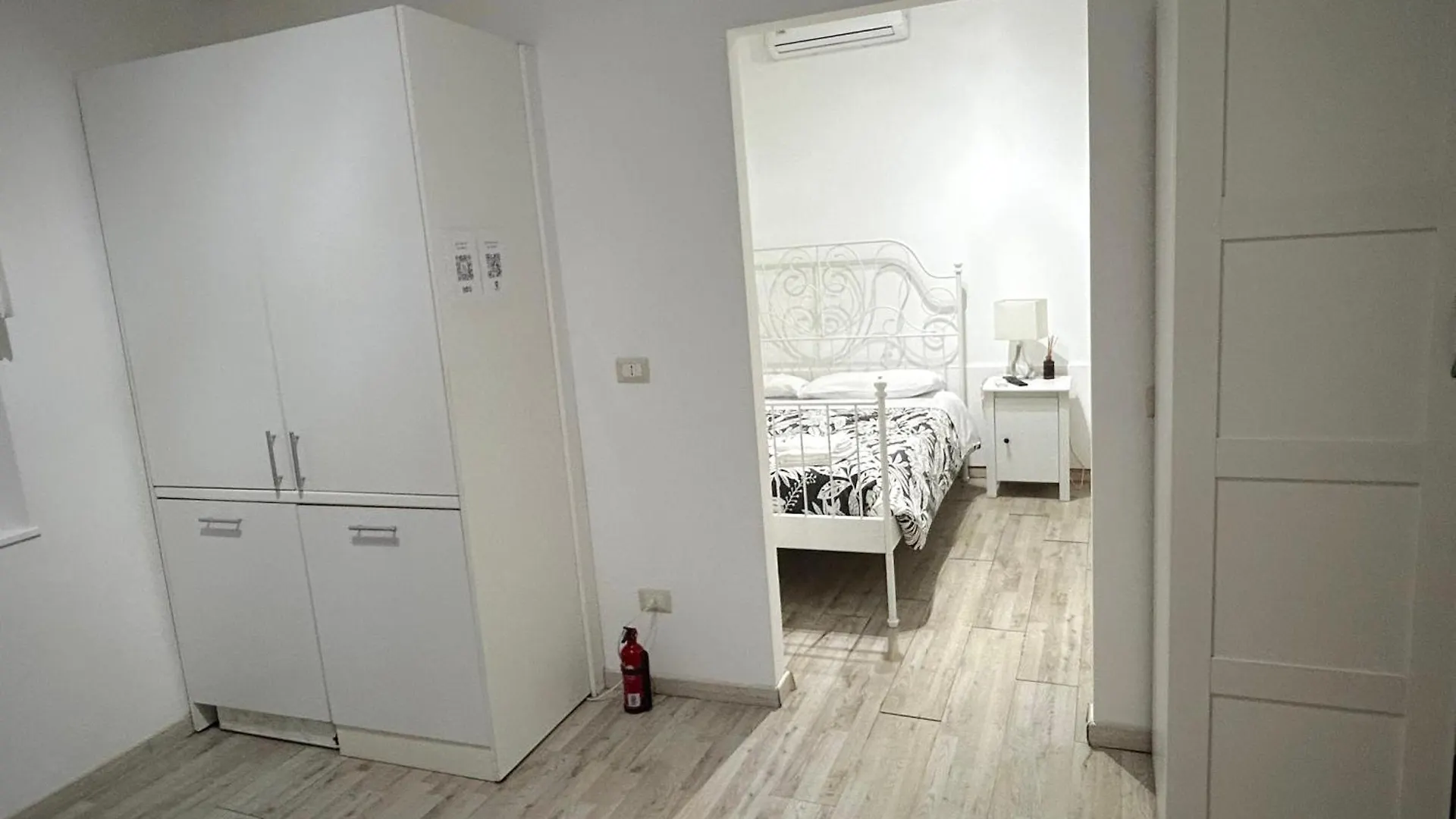 Urbe - Delizioso Appartamento Quartiere Coppede Rome 0*,  Italy