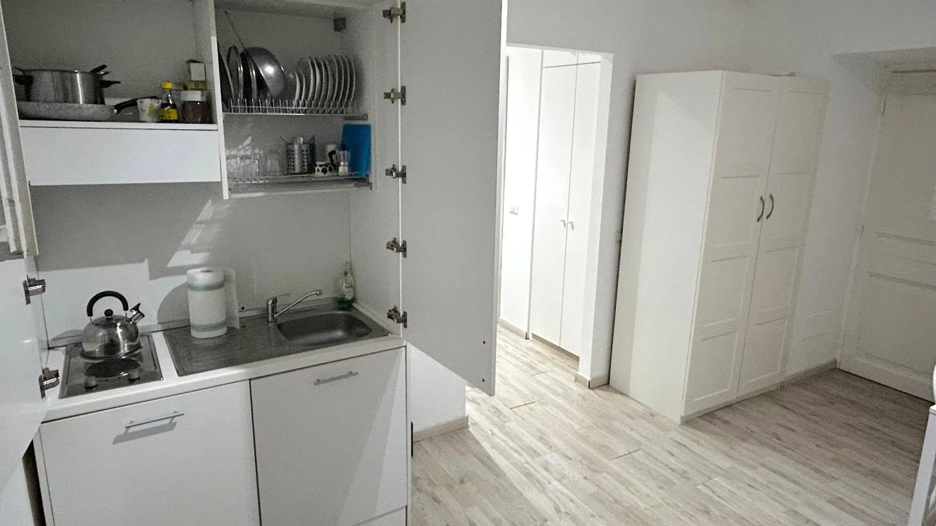 Apartment Urbe - Delizioso Appartamento Quartiere Coppede Rome Italy